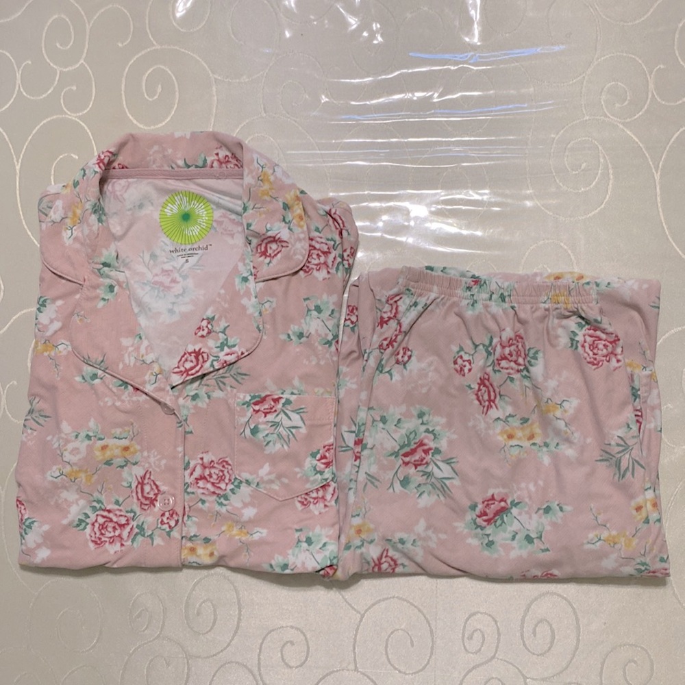 COPY - White Orchid 2 pc. Soft & Comfy Pajama set Size Small